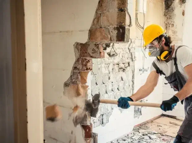 تخریب ساختمان|خدمات پیشه و مهارت|صحنه, |دیوار