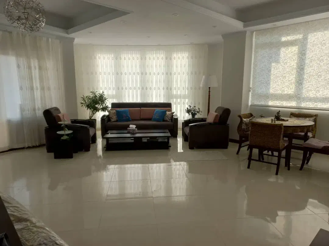 ۲۰۰ متر / آجودانیه / به قیمت رسیده