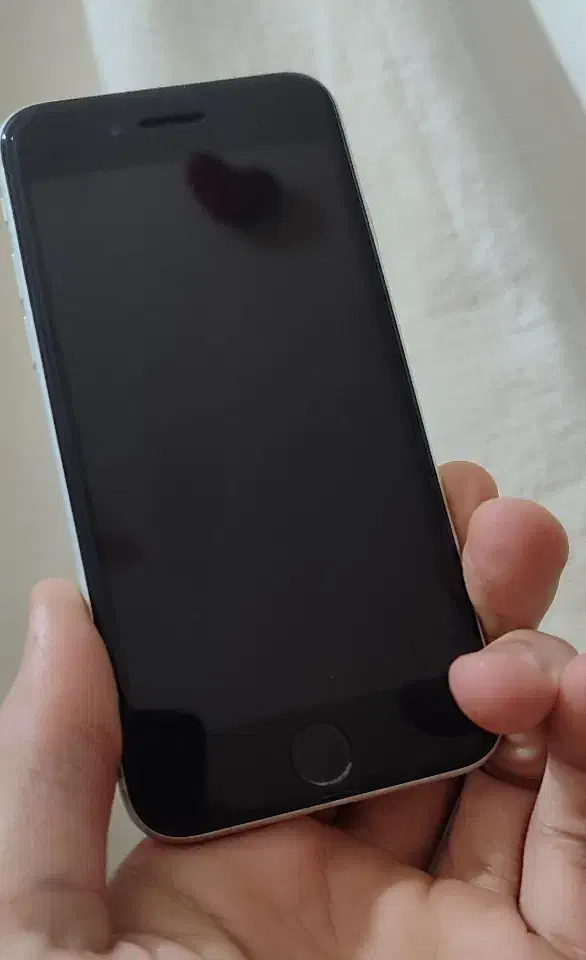 iPhone se 2020|موبایل|اهواز, کیانپارس |دیوار