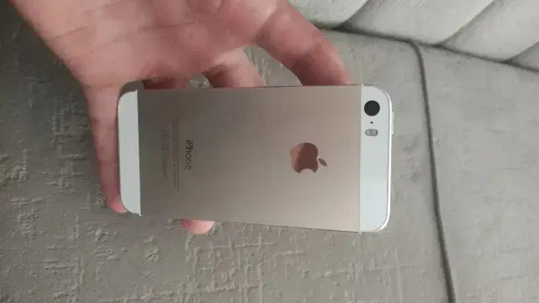 اپل iPhone 5s با حافظهٔ ۶۴ گیگابایت|موبایل|سمنان, |دیوار