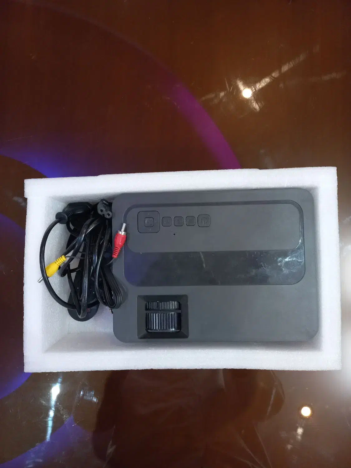 پروژکتور v10pro|تلویزیون و پروژکتور|مرند, |دیوار