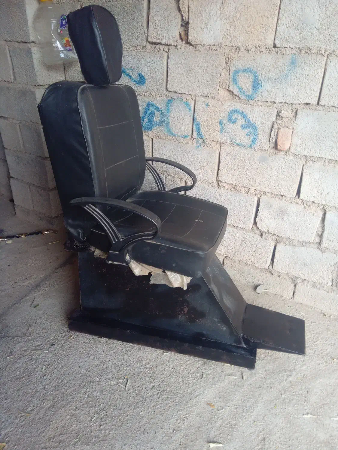 دوستان صندلی اصلاح کارکرد صابت|آرایشگاه و سالنهای زیبایی|گنبد کاووس, |دیوار