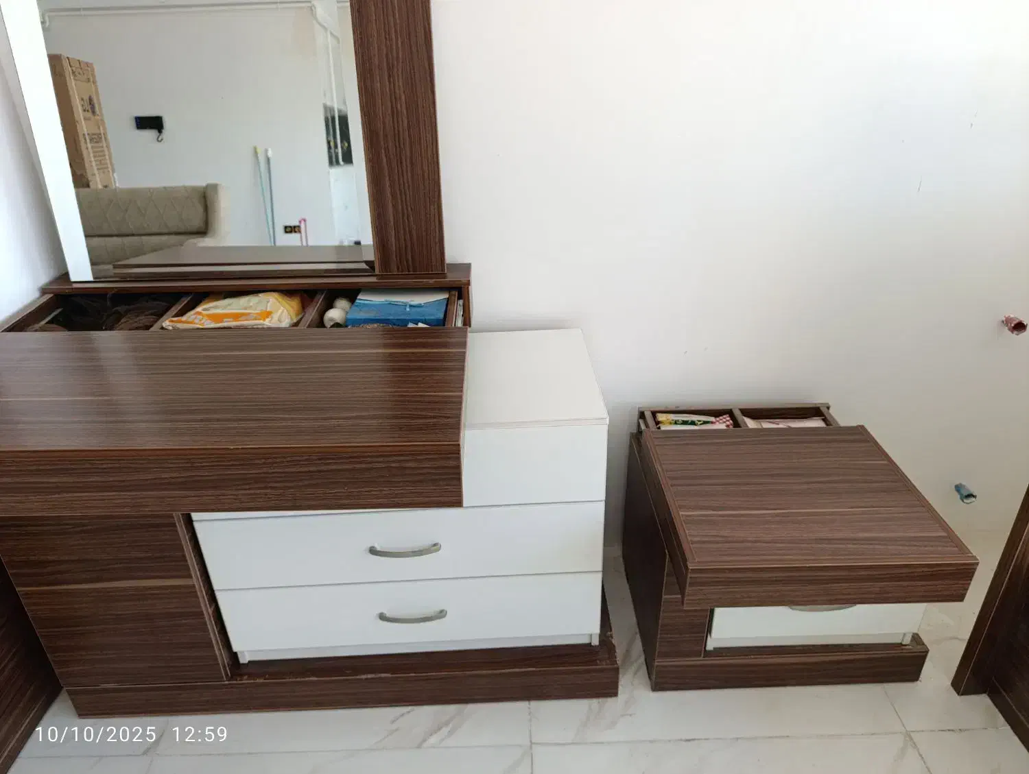 سرویس خواب دونفره تمیز و سالم|تخت و سرویس خواب|همدان, |دیوار