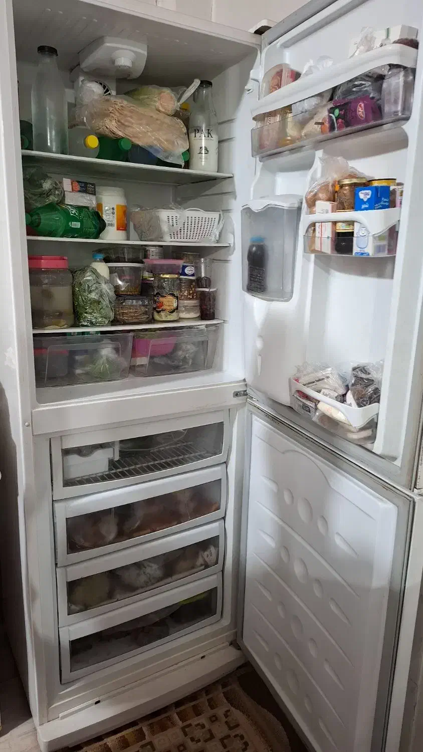 یخچال فریزر|یخچال و فریزر|رشت, پیرکلاچای|دیوار