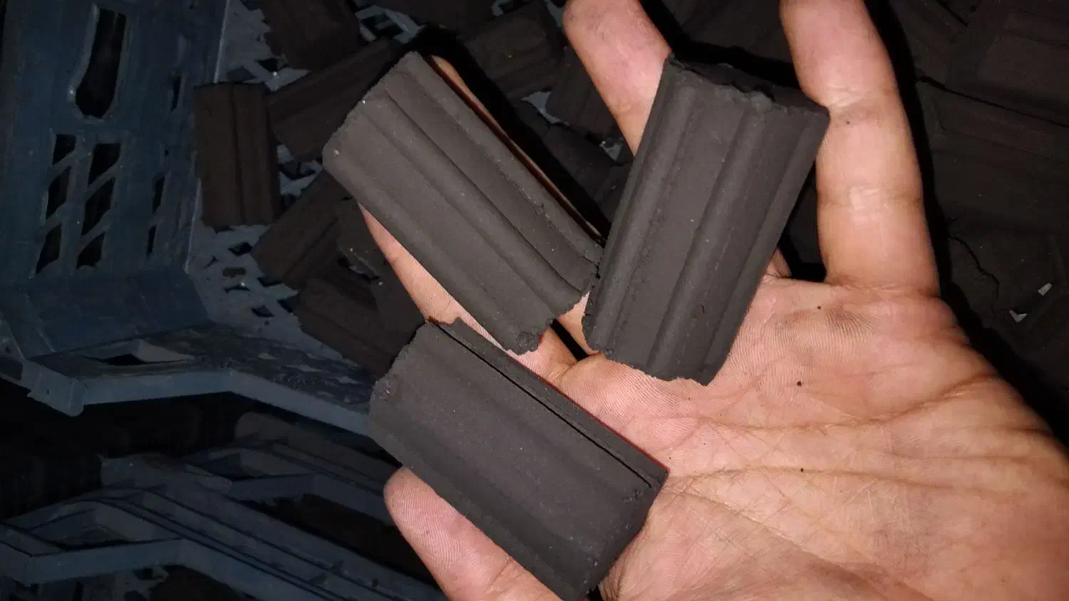 زغال پسته اصلی مرغوب کیفیت بالا|عمدهفروشی|شهریار, شهرک امیریه|دیوار