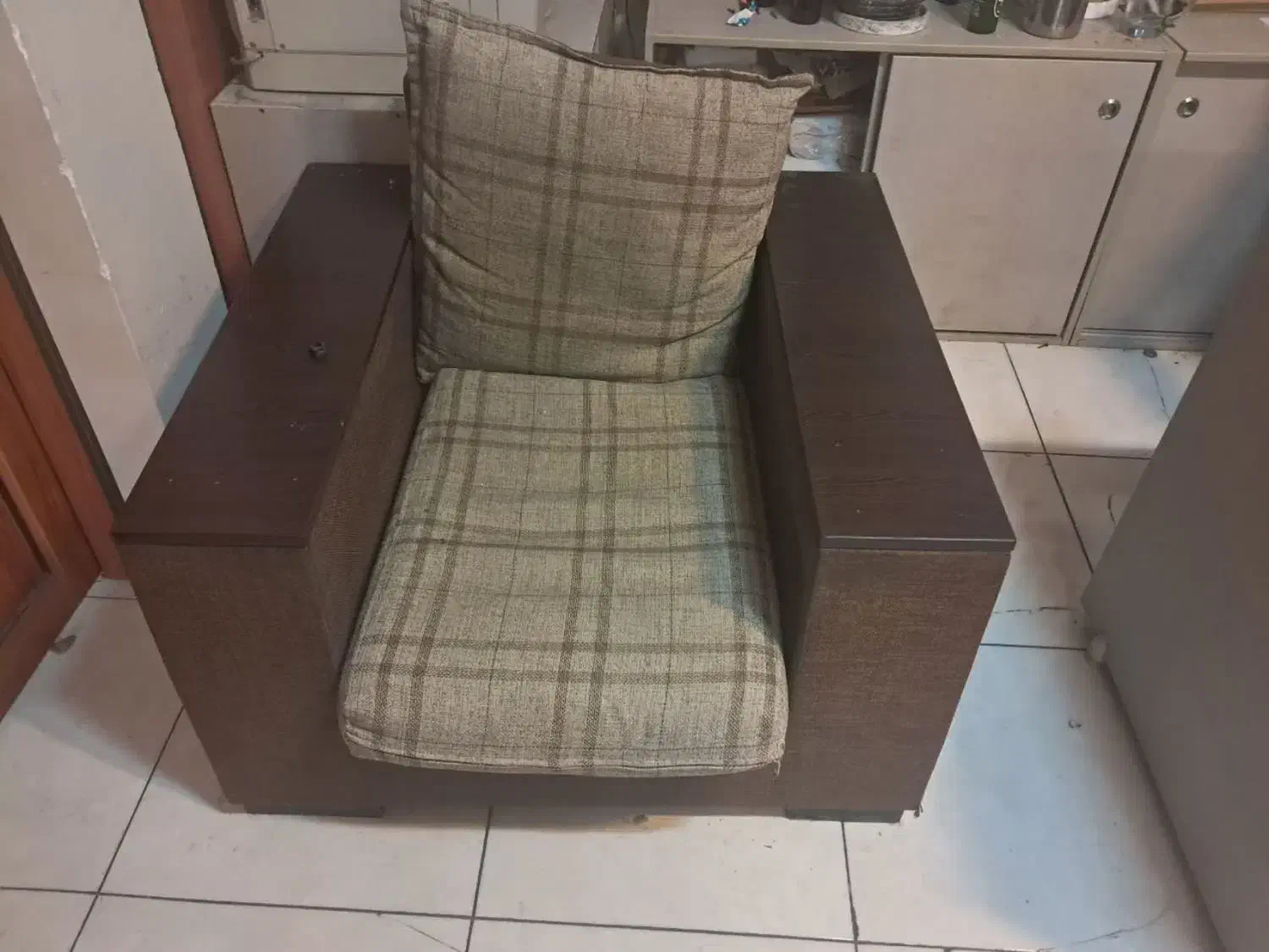 مبل اداری ۵ نفره همره با میز وسط|مبلمان اداری|تهران, ایرانشهر|دیوار