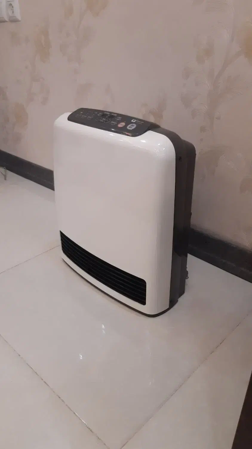 دو دستگاه بخاری ژاپنی بسیار تمیز|بخاری، هیتر، شومینه|مشهد, امیریه|دیوار