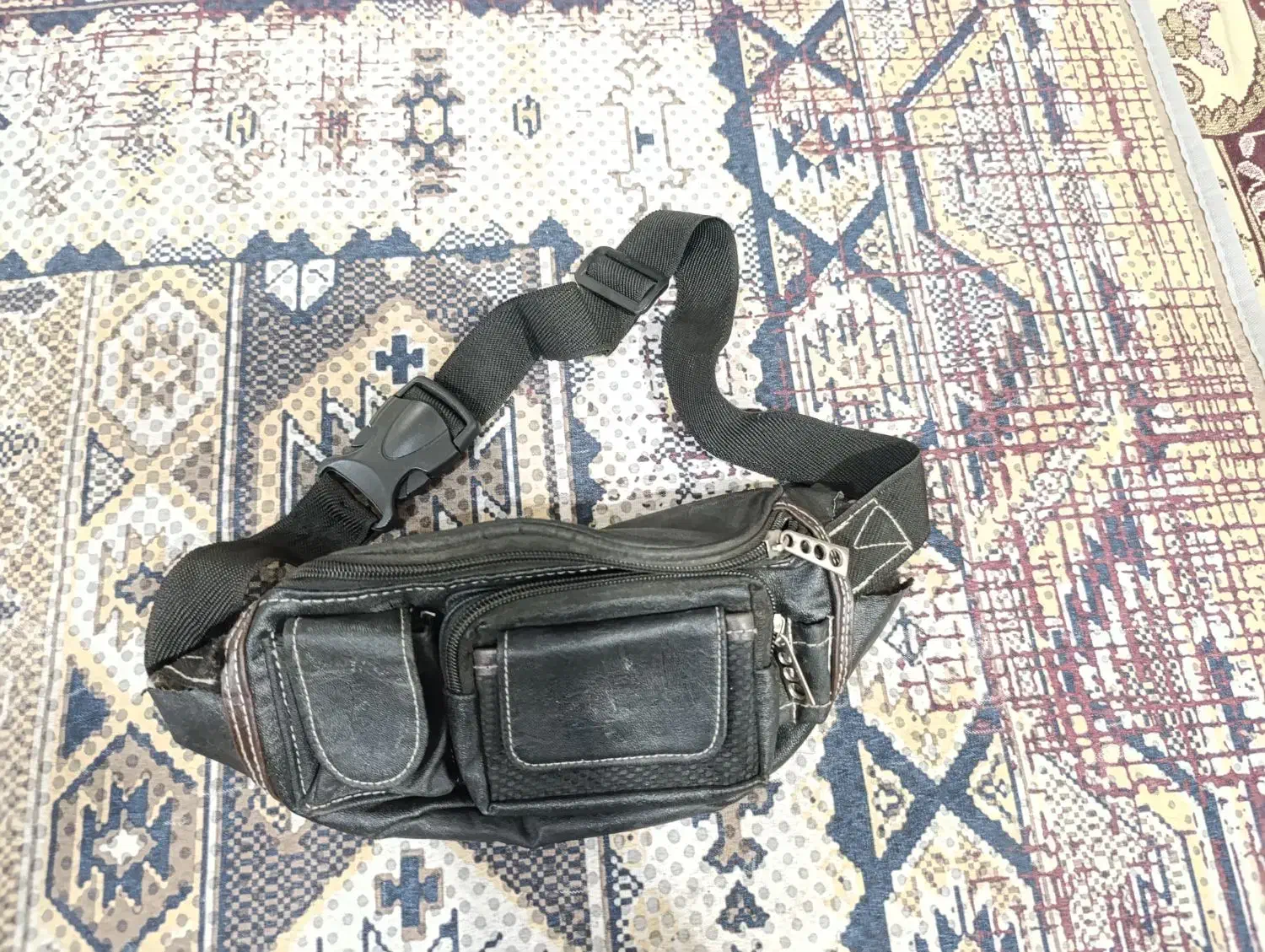 ۲ عدد کیف کمری و یک عدد کیف چرم جیبی|کیف، کفش، کمربند|اندیمشک, |دیوار