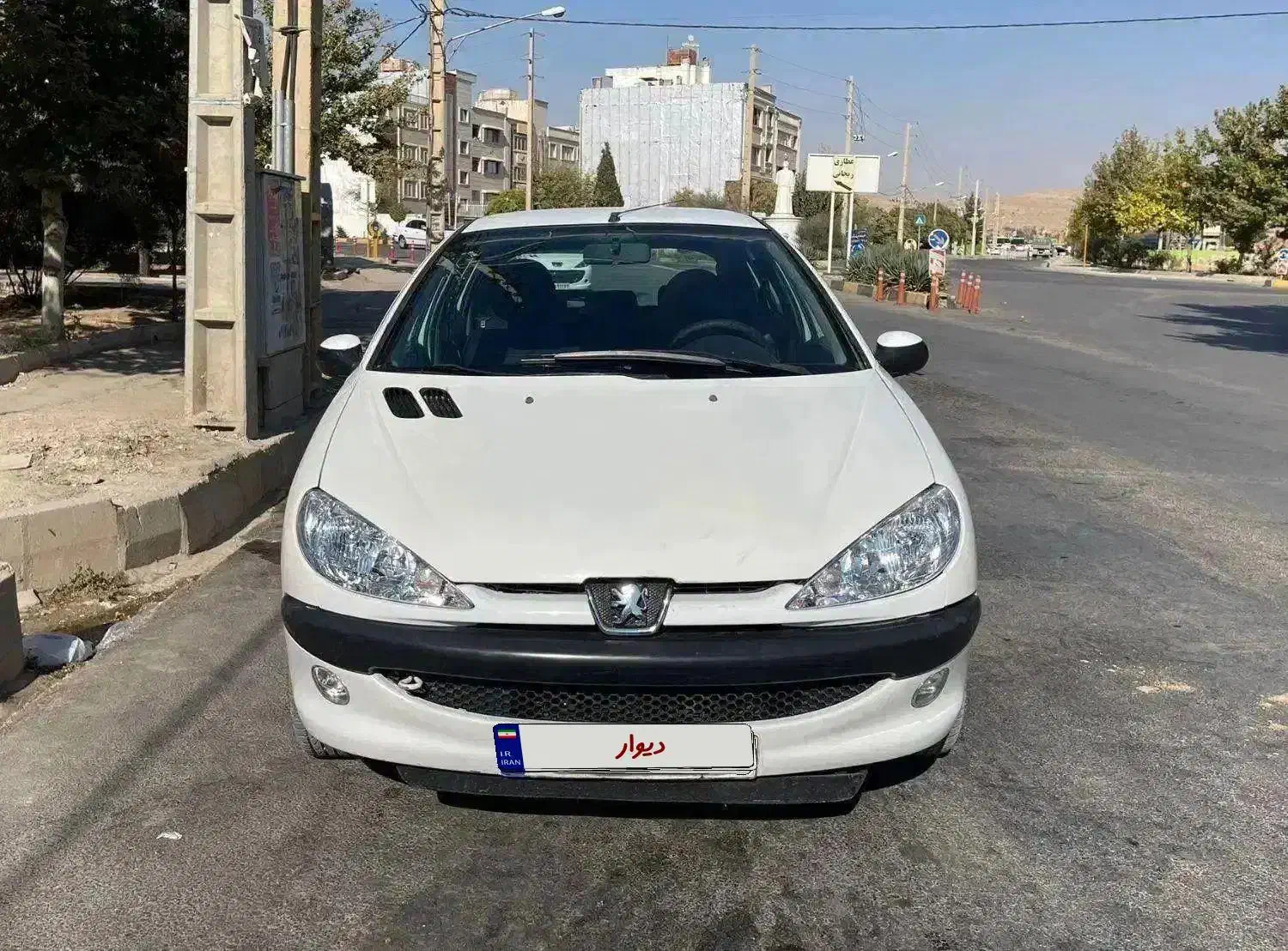 پژو ۲۰۶ تیپ ۵ مدل ۱۳۹۴|خودرو سواری و وانت|شیراز, شهرک بهشتی|دیوار
