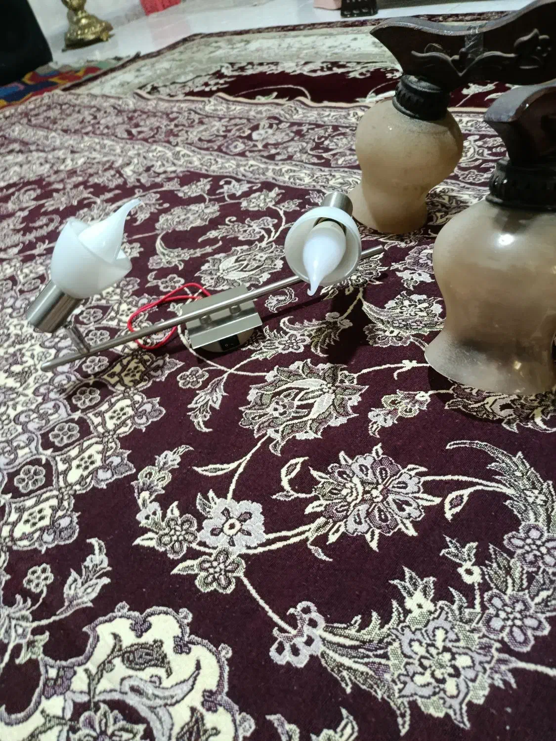 وپژ|لوستر و چراغ آویز|قدس, شهرقدس|دیوار