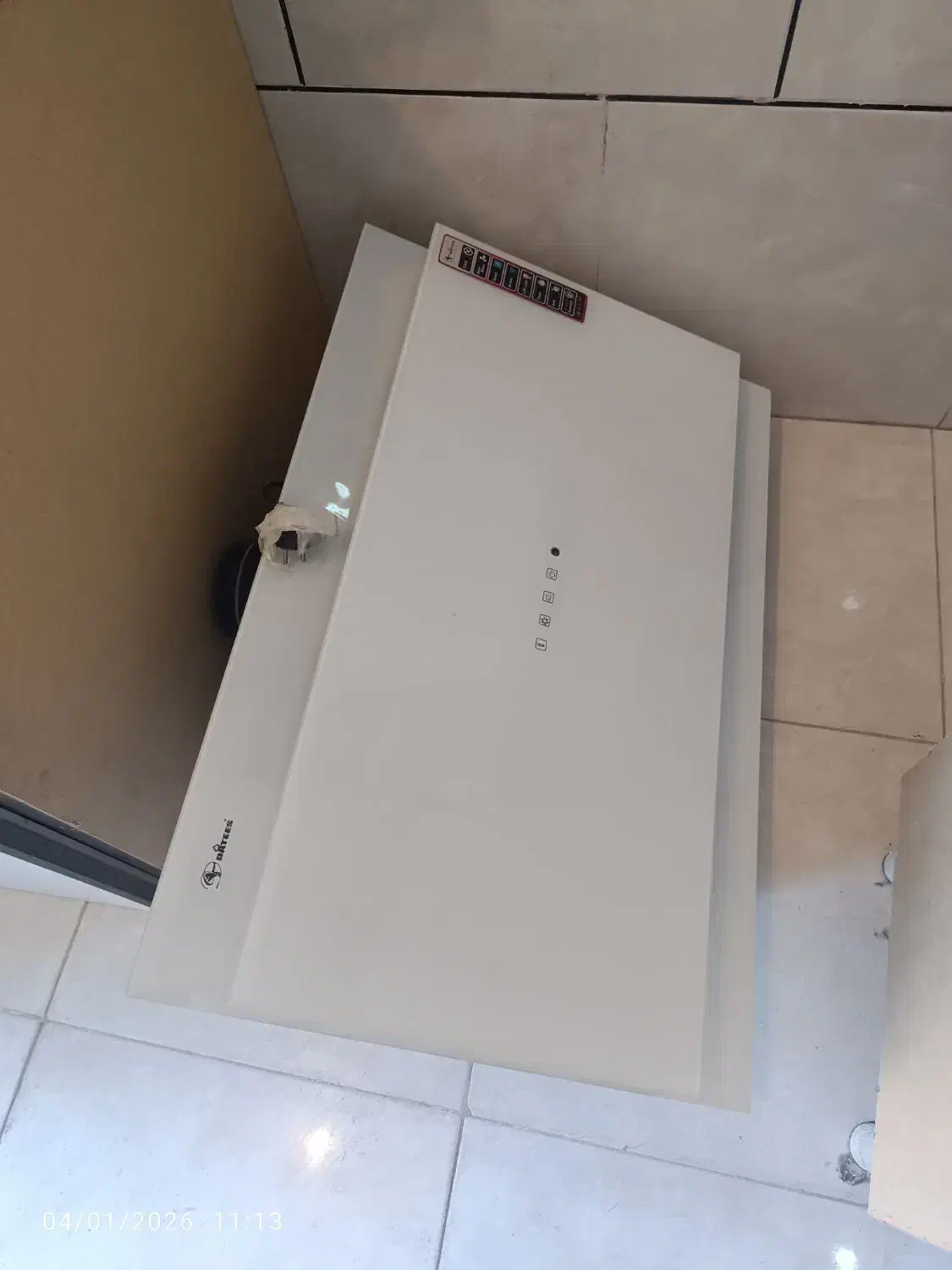 هود داتیس نو|هود|الیگودرز, |دیوار