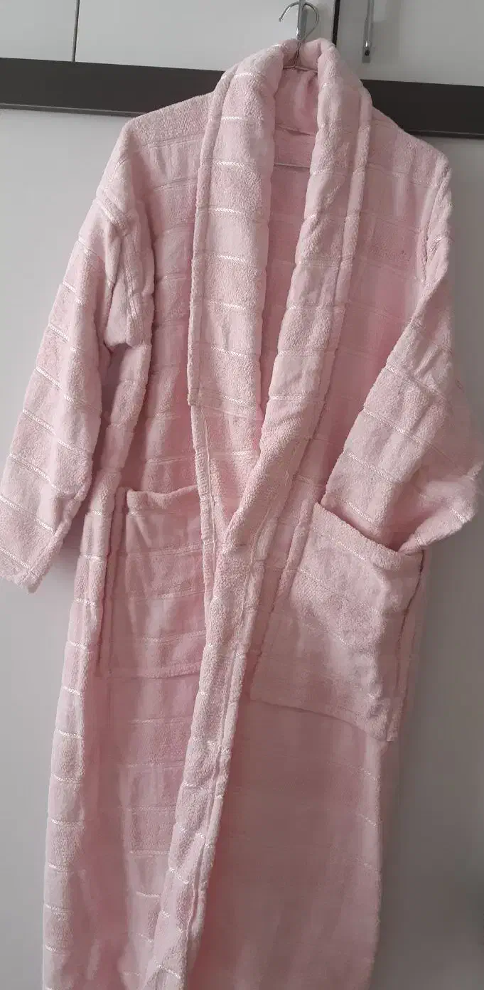 حوله تن‌پوش|لوازم حمام|تبریز, |دیوار