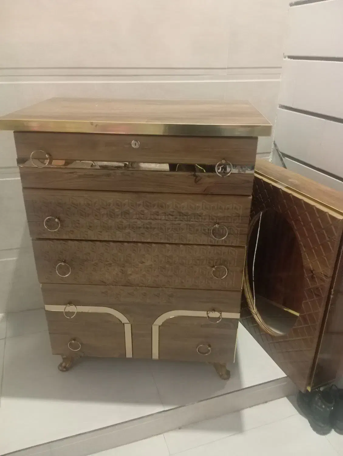 کمد دراور در حدنو|جاکفشی، کمد، دراور|بندر گز, |دیوار