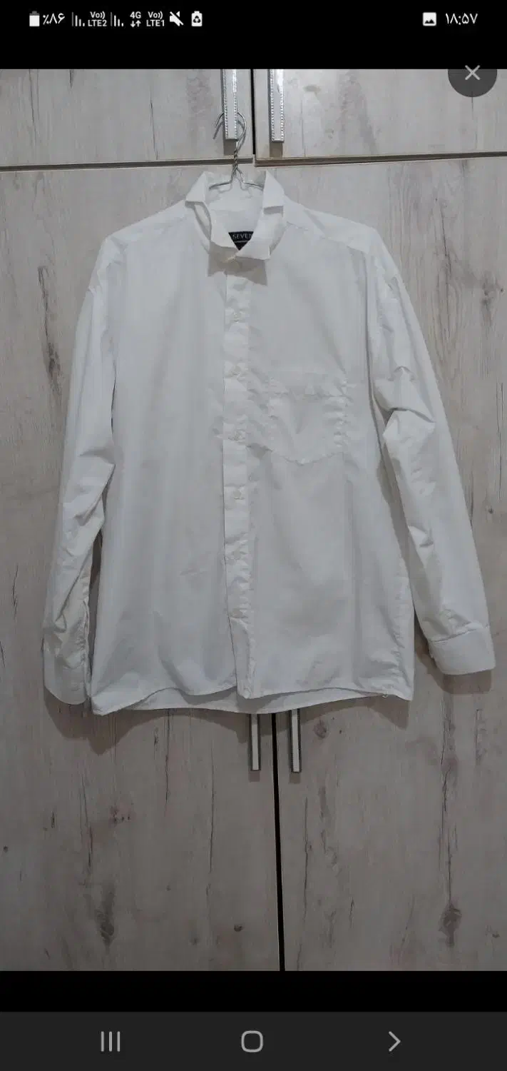 پیراهن مجلسی|لباس|رشت, پستک|دیوار