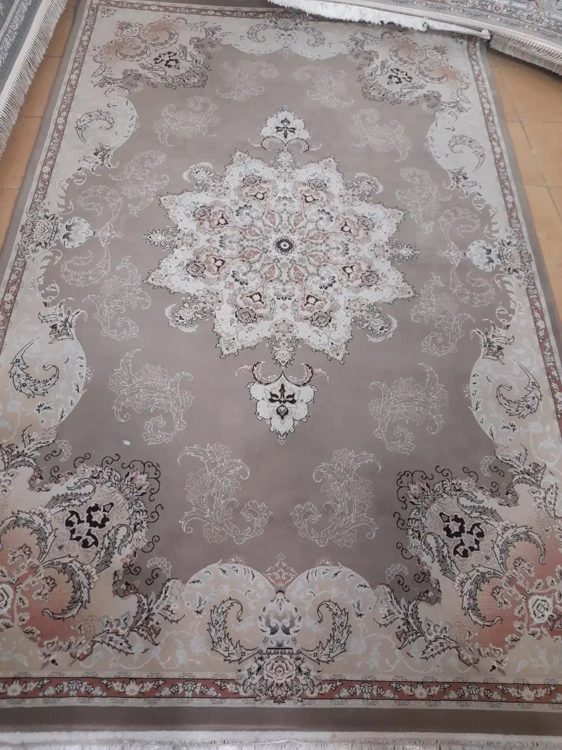 فرش نگین مشهد|فرش|کرمانشاه, |دیوار