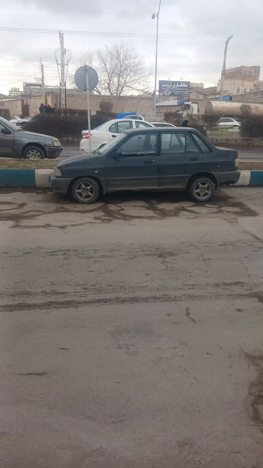 پراید ۱۳۱مدل۸۳ کاربراتور|خودرو سواری و وانت|مراغه, |دیوار