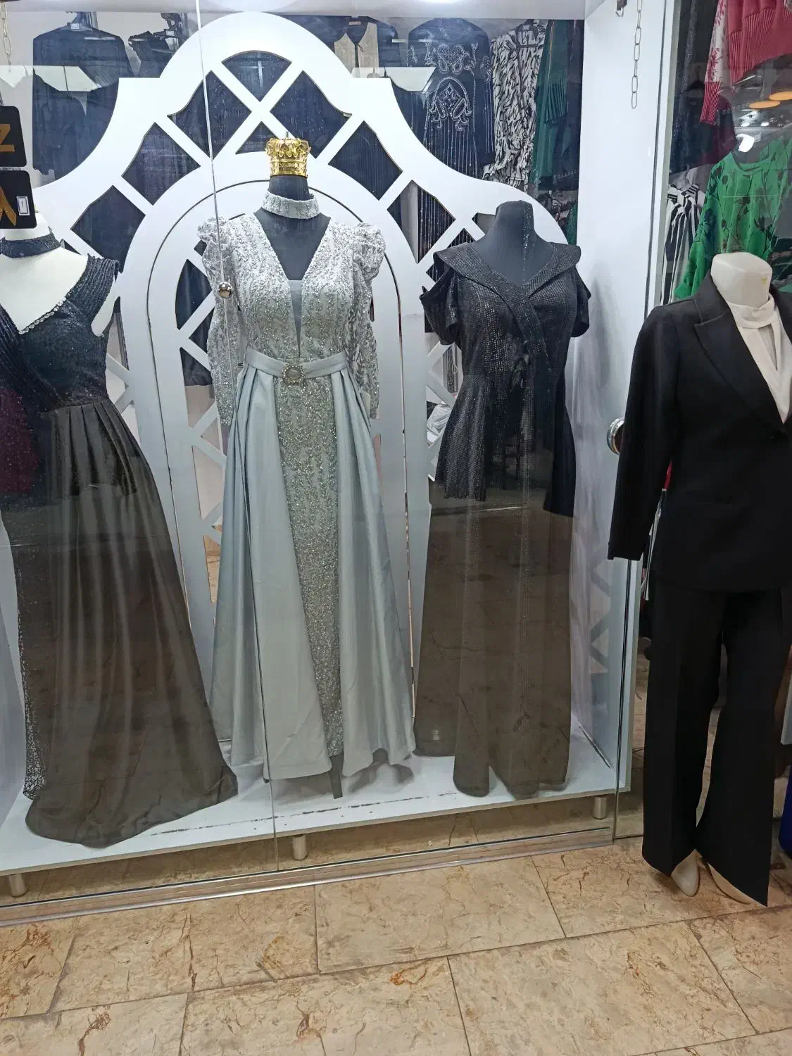 ویترین مغازه|بوفه، ویترین، کنسول|مشگین شهر, |دیوار