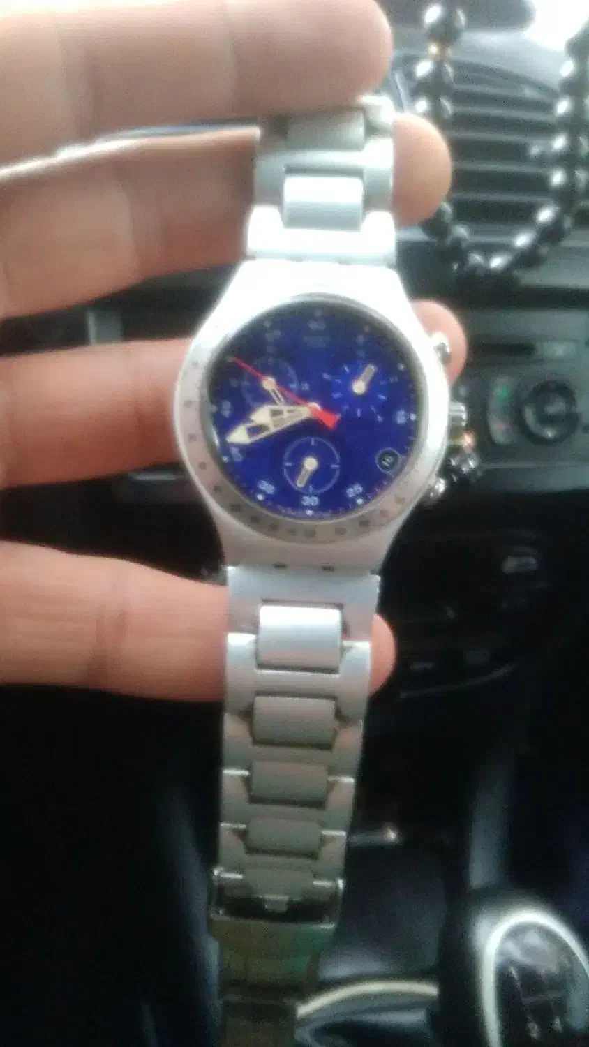 ساعت سویسی|ساعت|صحنه, |دیوار