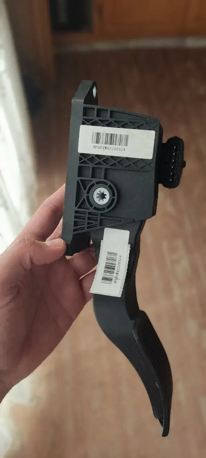 پدال گاز برقی دنا توربو اتومات|قطعات یدکی و لوازم جانبی|فولادشهر, A4|دیوار