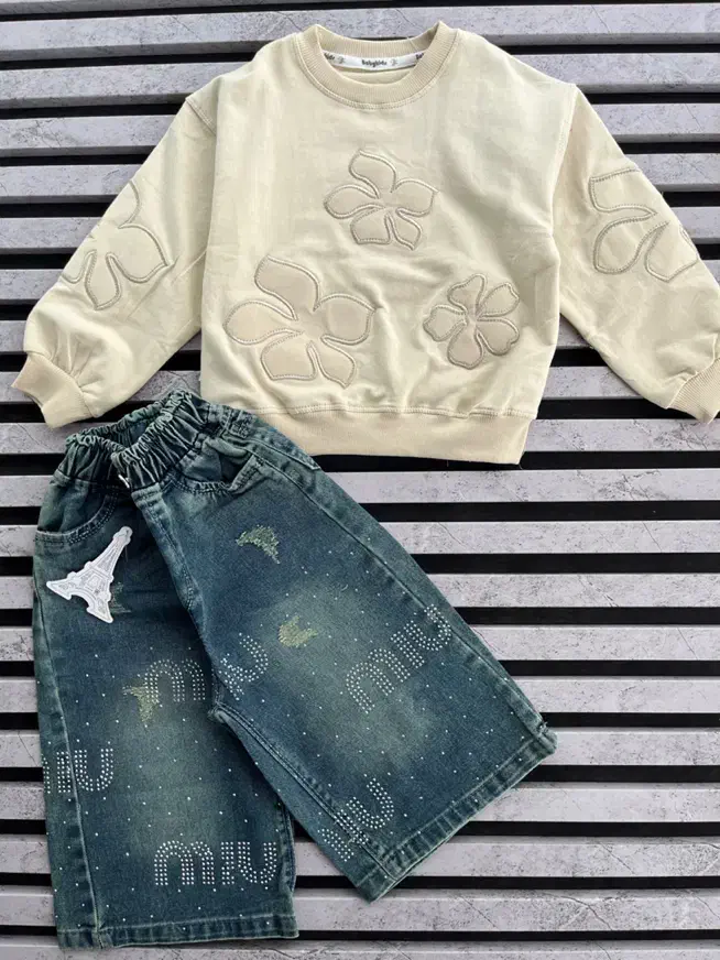 لباس عیدانه|کفش و لباس بچه|خرمآباد, |دیوار