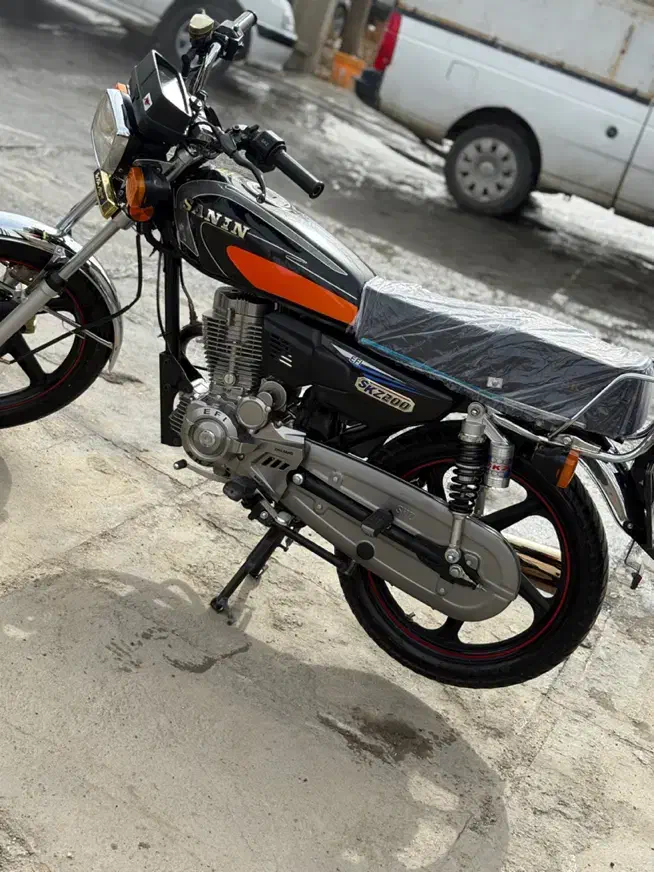 سنین ۲۰۰ مدل ۱۴۰۳|موتورسیکلت|تویسرکان, |دیوار