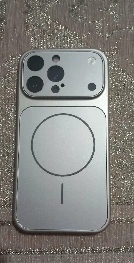 قاب طرح آیفون ۱۷|لوازم جانبی موبایل و تبلت|کرج, اصفهانی‌ها|دیوار