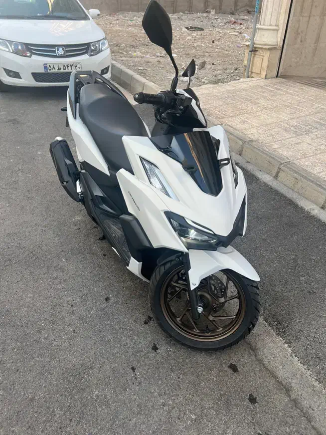 واریو 160|موتورسیکلت|باقرشهر, |دیوار