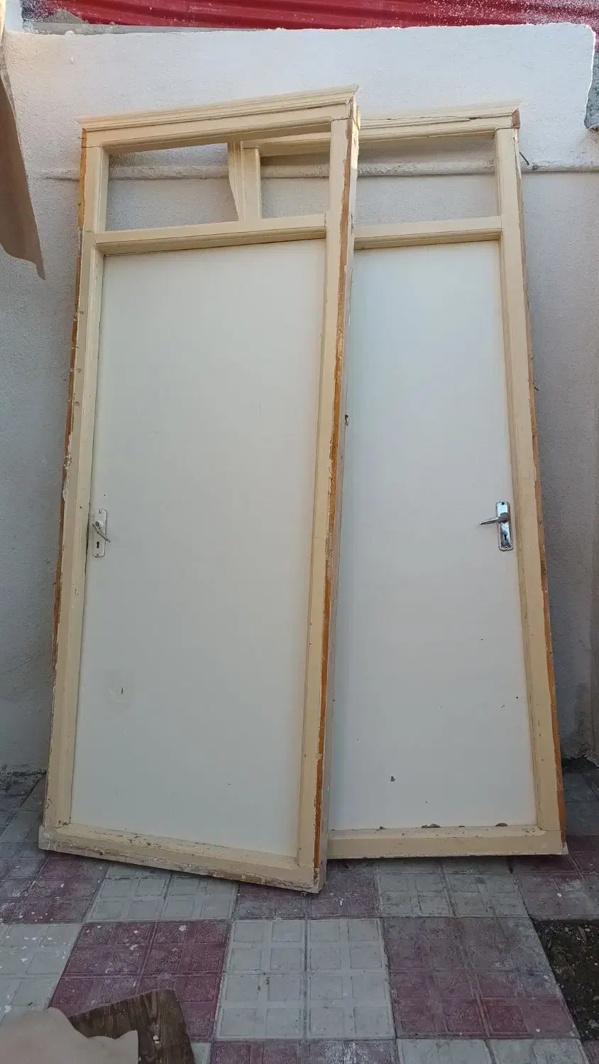 مبل و دو عدد در|مبلمان خانگی و میز عسلی|خلخال, |دیوار