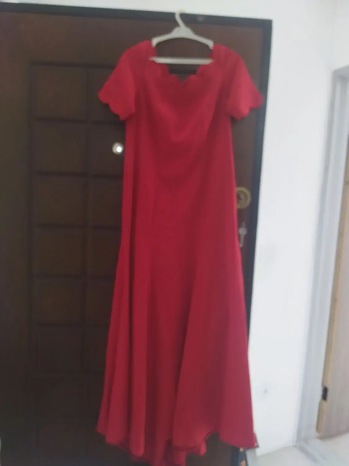 دو پیراهن مجلسی|لباس|چالوس, |دیوار