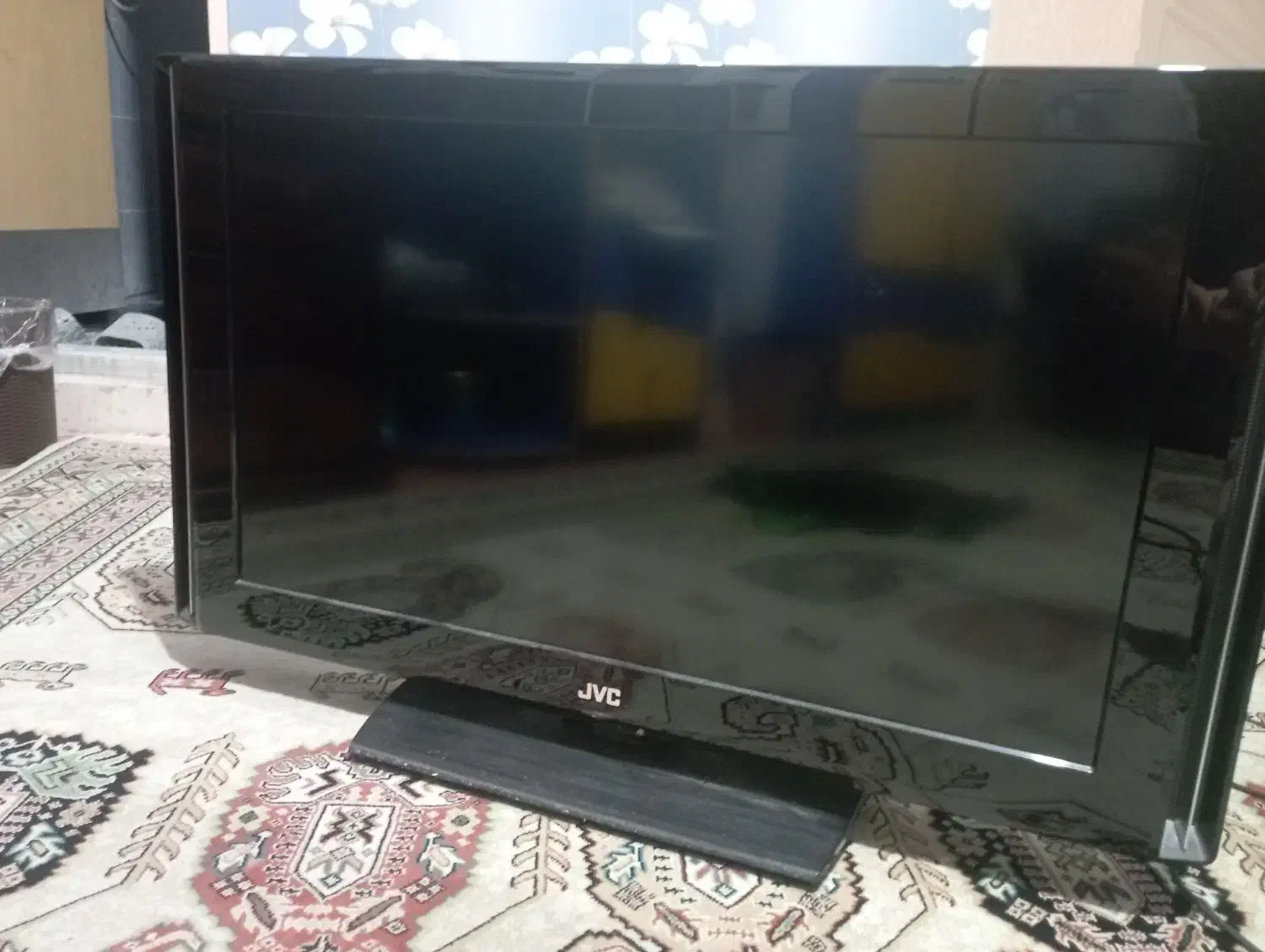 تلویزیون ۳۲ اینچ کاملا سالم|تلویزیون و پروژکتور|فردیس, شهرک هفده شهریور|دیوار