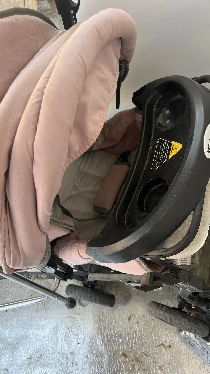 کالسکه با کلی وسایل|کالسکه و لوازم جانبی|ارومیه, |دیوار