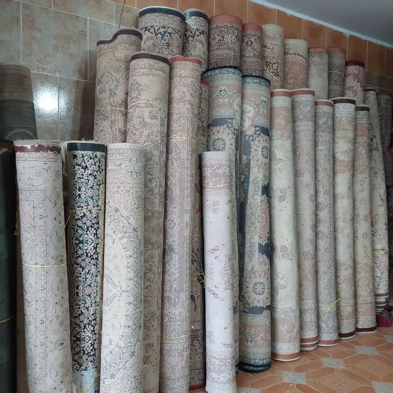 انواع فرش دست دوم درحدنو ۶ متری ۹ متری ۱۲ متری|فرش|اصفهان, بهارستان|دیوار