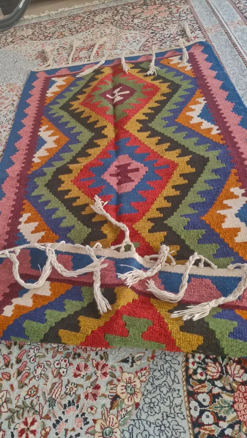 فرش|فرش|نیشابور, باغرود|دیوار