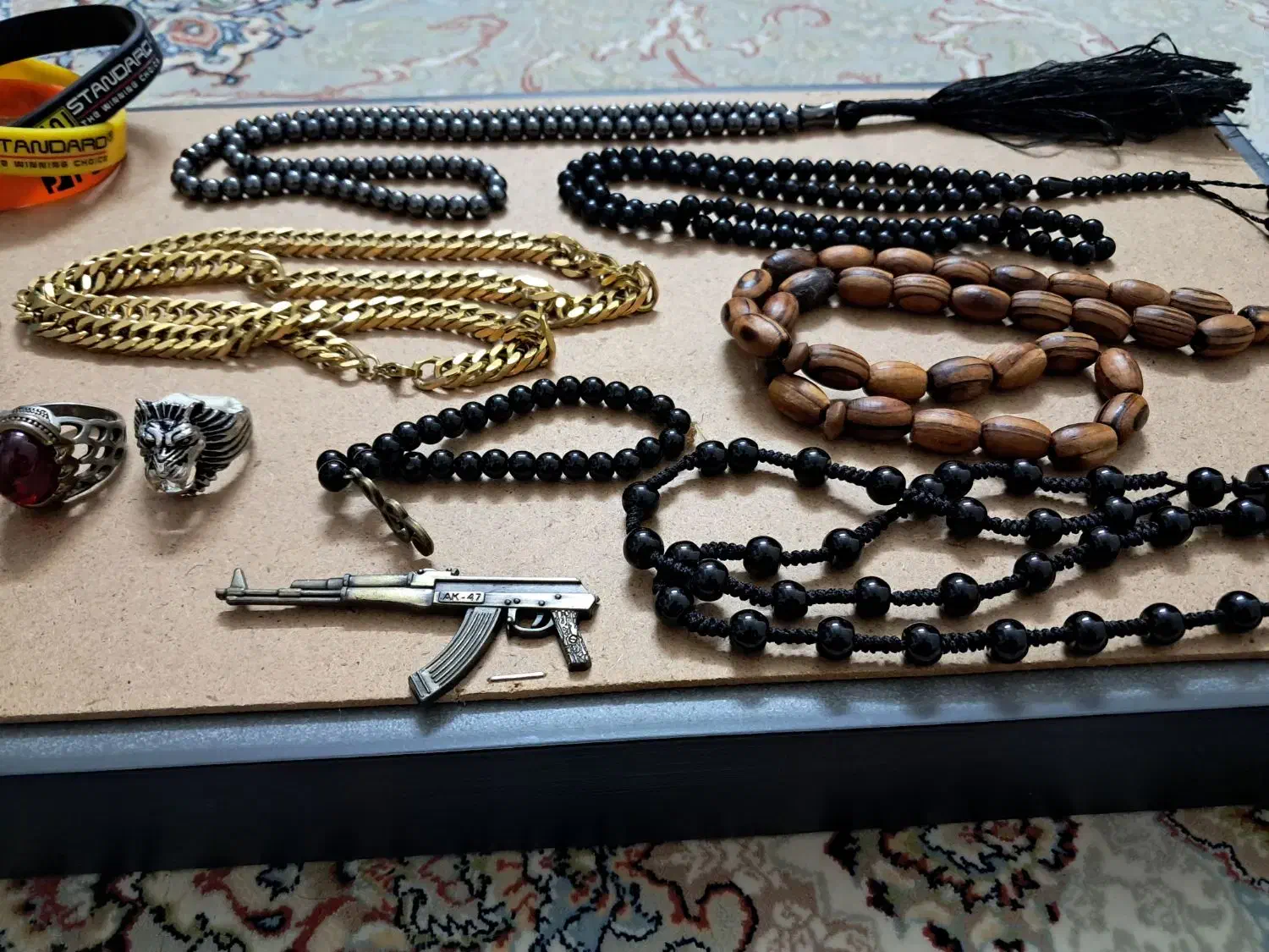 گردنبند و دستبند پسرانه و لوازم دیگر|بدلیجات|گنبد کاووس, |دیوار