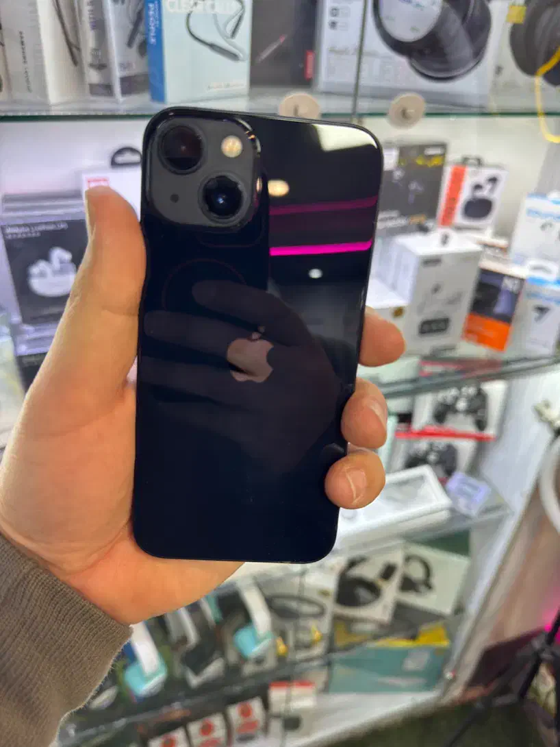 iPhone 13 از دم قسط ۲/۵درصد فقط با یک چک|موبایل|اصفهان, کوی امیریه|دیوار