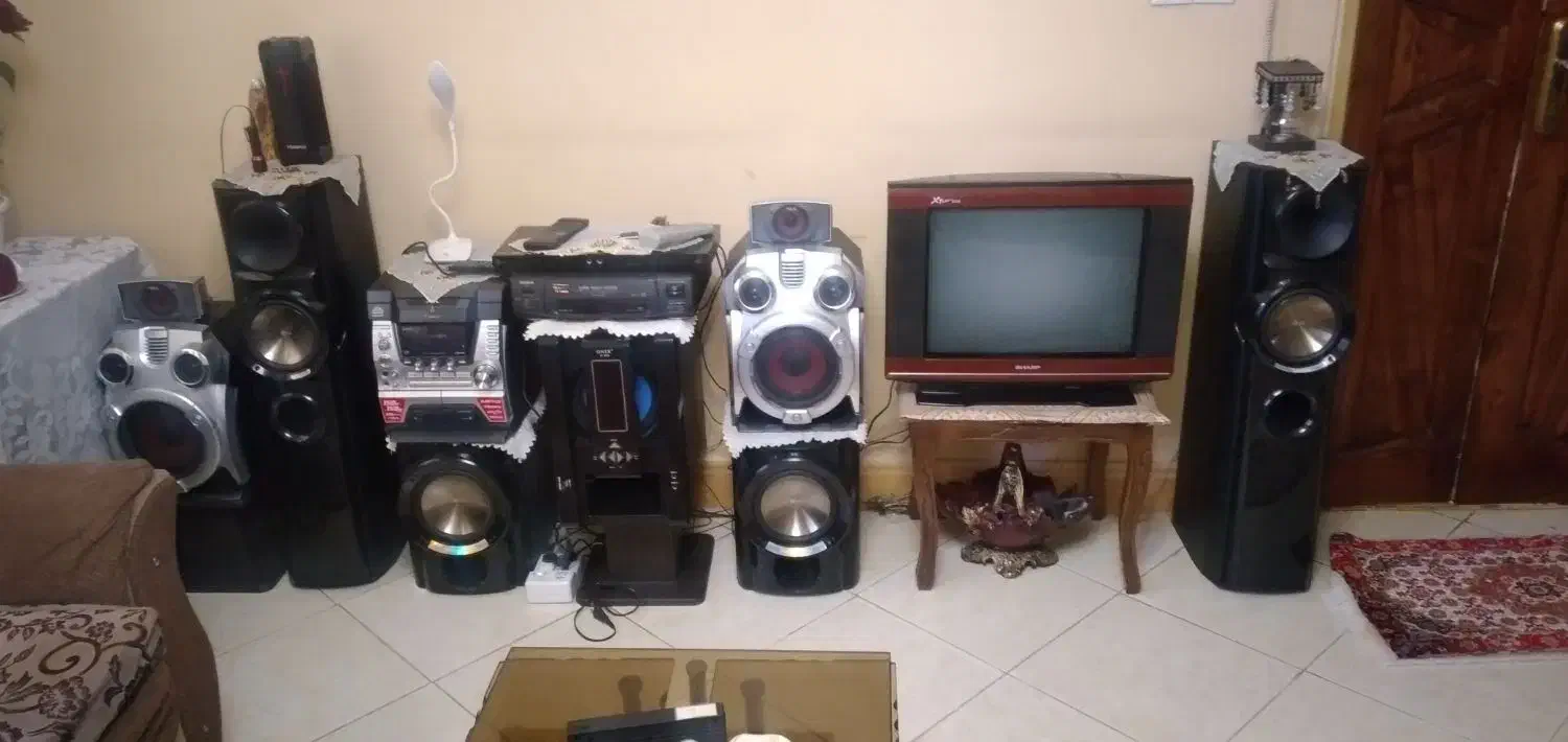 tv قدیمی،اسپیکرباند|تلویزیون و پروژکتور|قدس, شهرقدس|دیوار