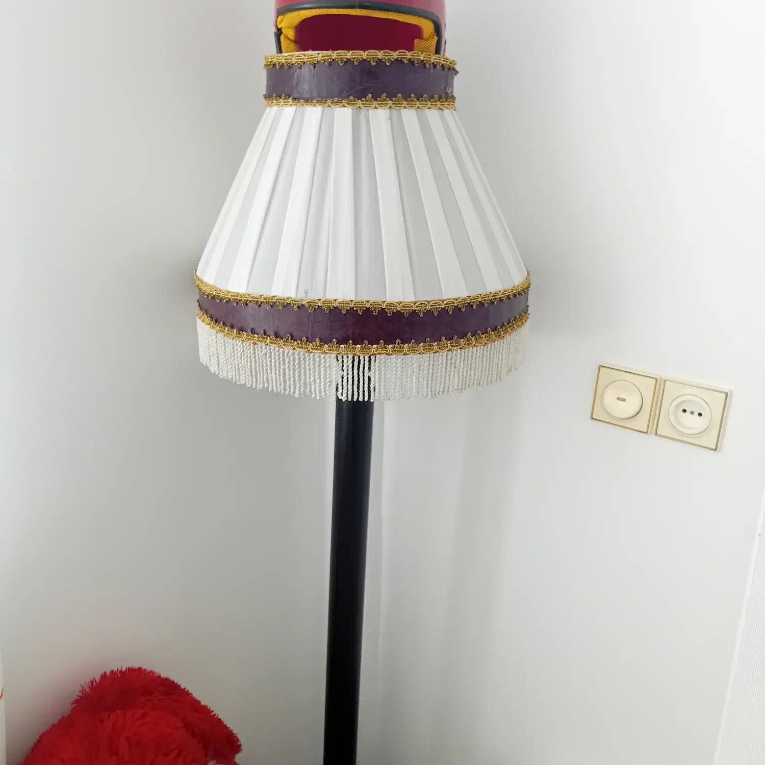 آباژور ایستاده|چراغ خواب و آباژور|سمنان, |دیوار