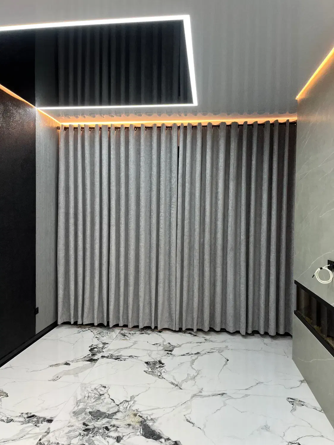 پرده پانچ|پرده، رانر، رومیزی|تهران, شکوفه (عبدل آباد)|دیوار