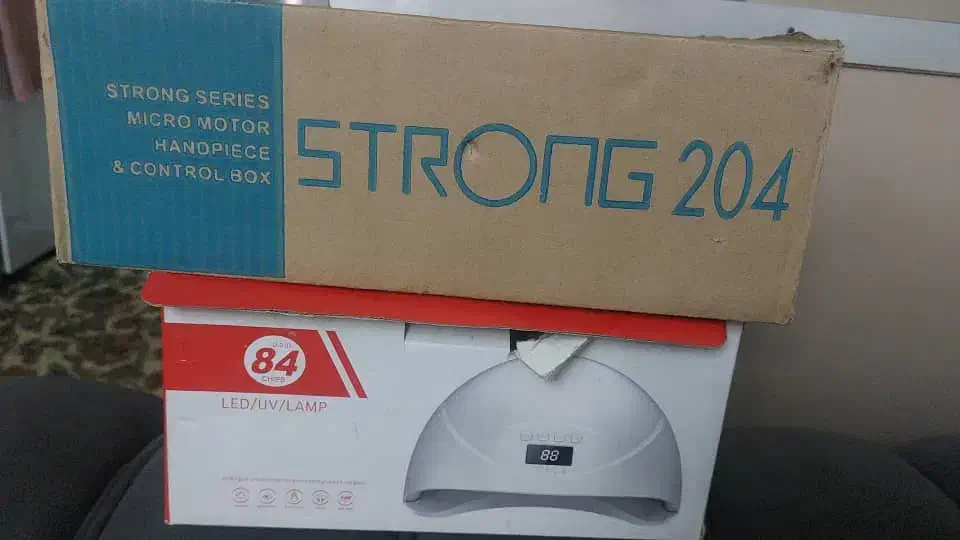 کاشت ناخن|آرایشی، بهداشتی، درمانی|قرچک, میرزائی جنوبی|دیوار