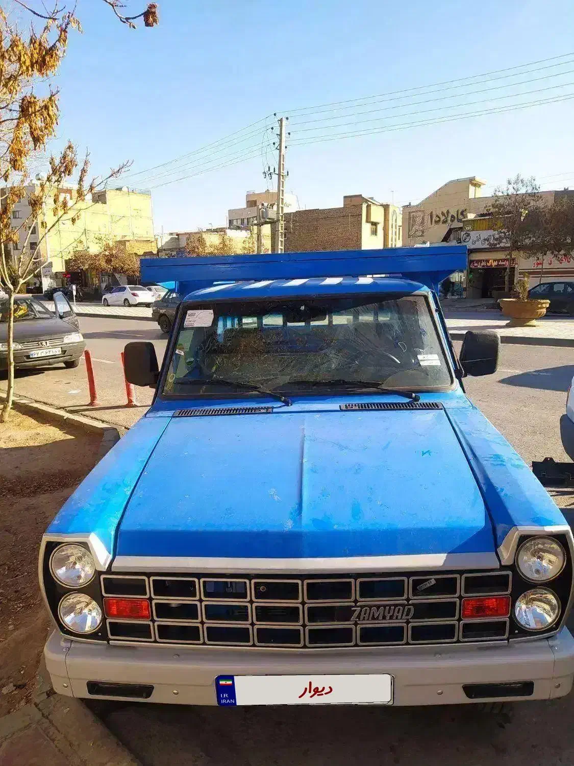 نیسان ۱۴۰۲ آپشنال|خودرو سواری و وانت|اصفهان, ملک‌شهر|دیوار