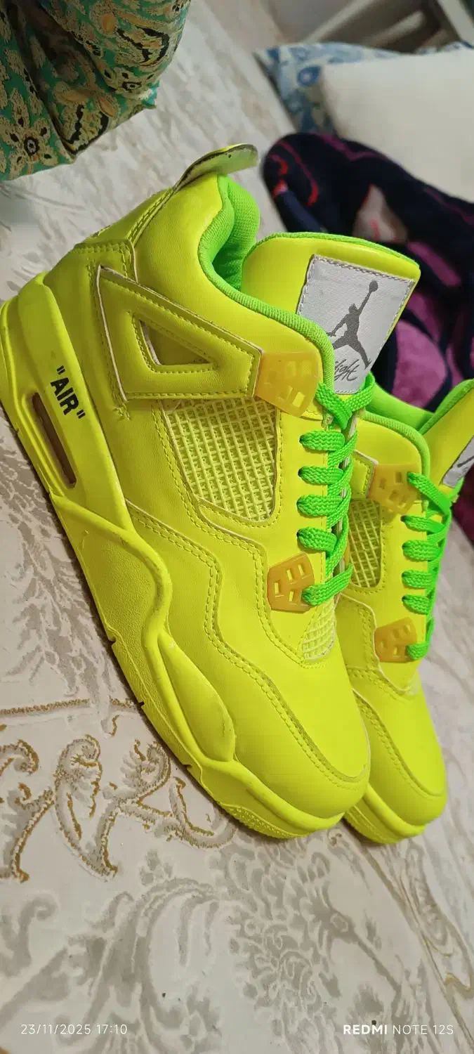 کتونی نو قیمت مفت|کیف، کفش، کمربند|محلات, |دیوار