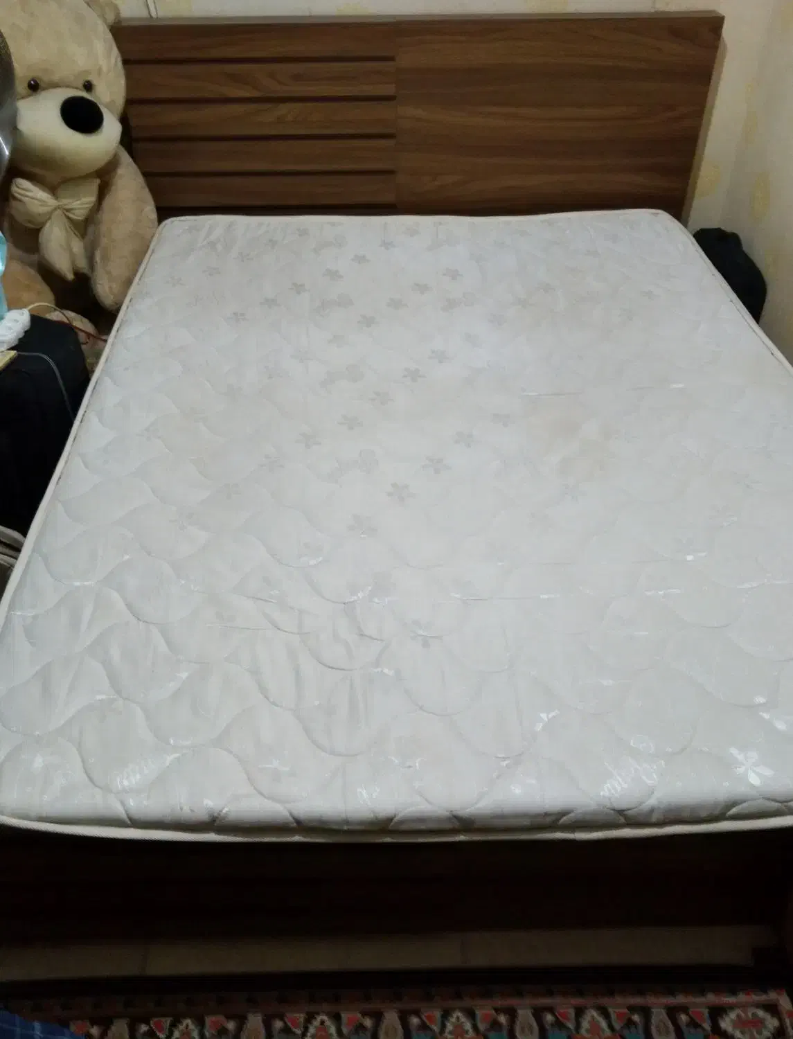 تخت وتشک دونفره|تخت و سرویس خواب|ساری, |دیوار