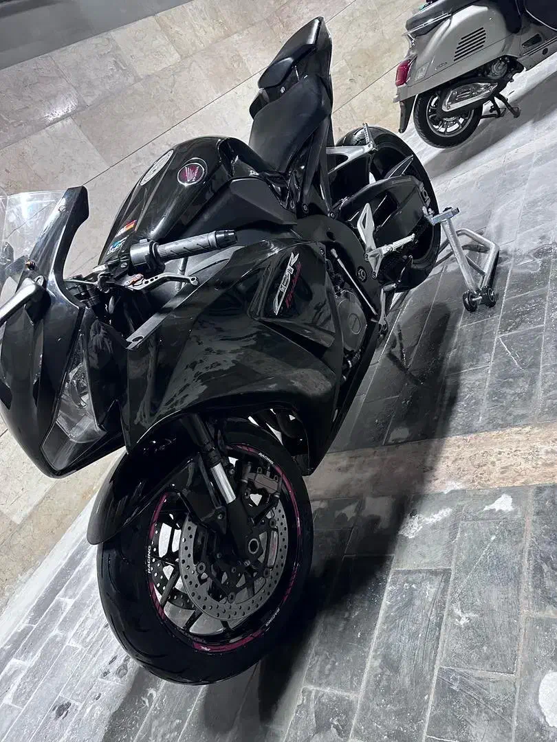 Cbr1000|موتورسیکلت|تهران, قلهک|دیوار