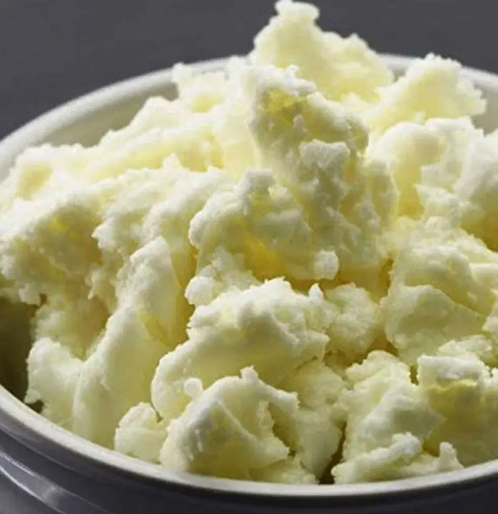 روغن زرد خالص یکدست وکره دوغی خالص یکدست گاوی|خوردنی و آشامیدنی|قم, شهرک امام حسن|دیوار