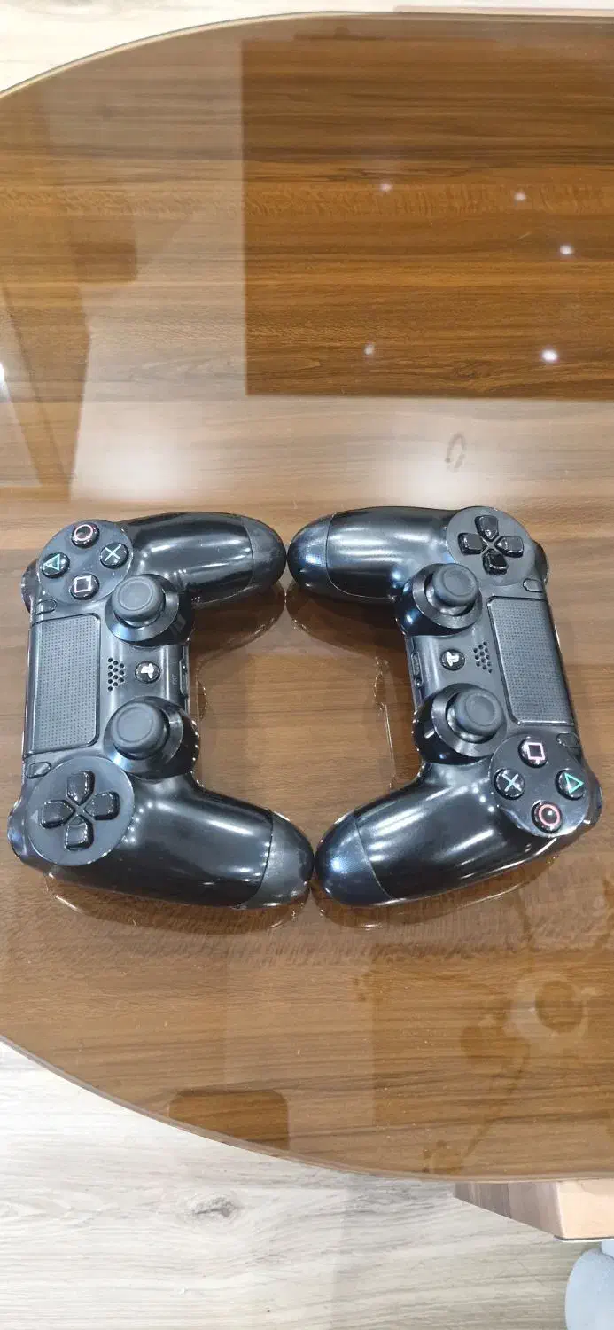 دسته پی اس ۴ اورجینال سری اول فت خوش دست|کنسول، بازی ویدئویی و آنلاین|تهران, جنتآباد مرکزی|دیوار