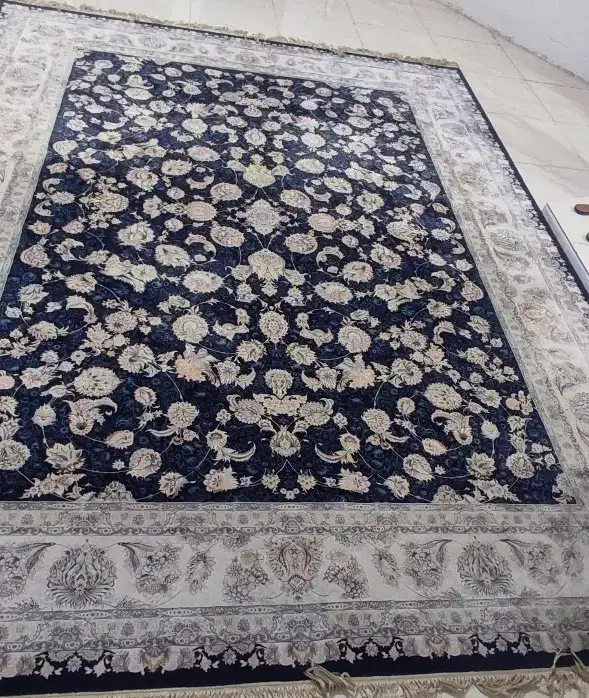 فرش ۱۲ متری|فرش|قم, قلعه کامکار|دیوار