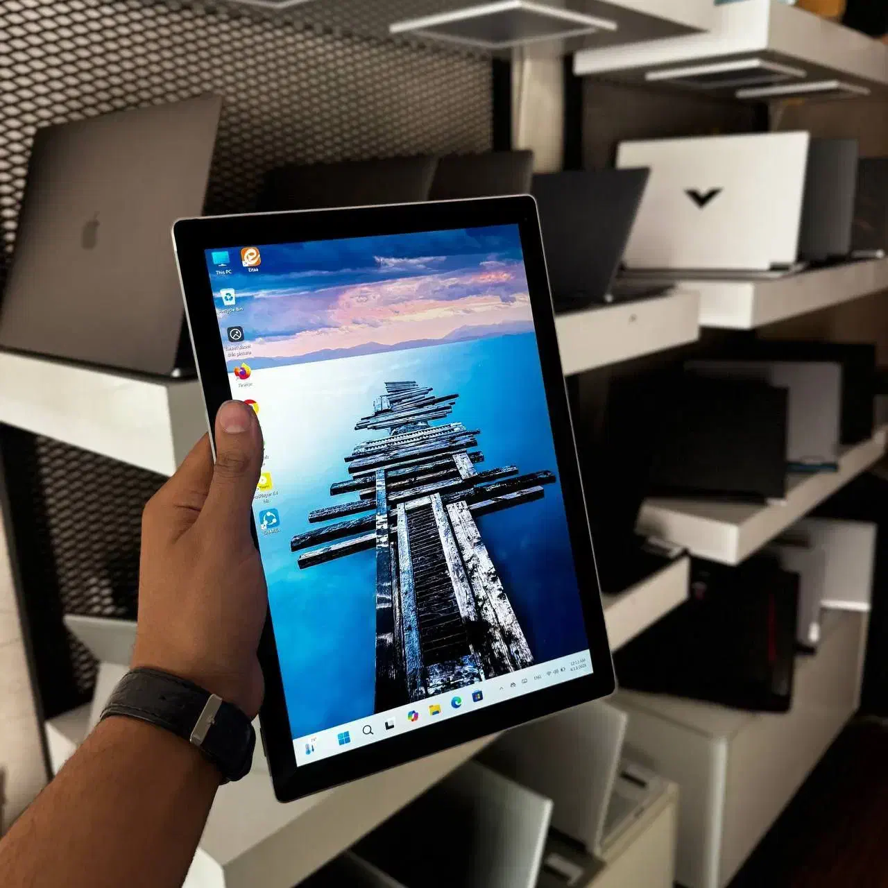 لپ تاپ تبلت شو Surface Pro 7 Plus  نسل یازدهم|رایانه همراه|یزد, |دیوار