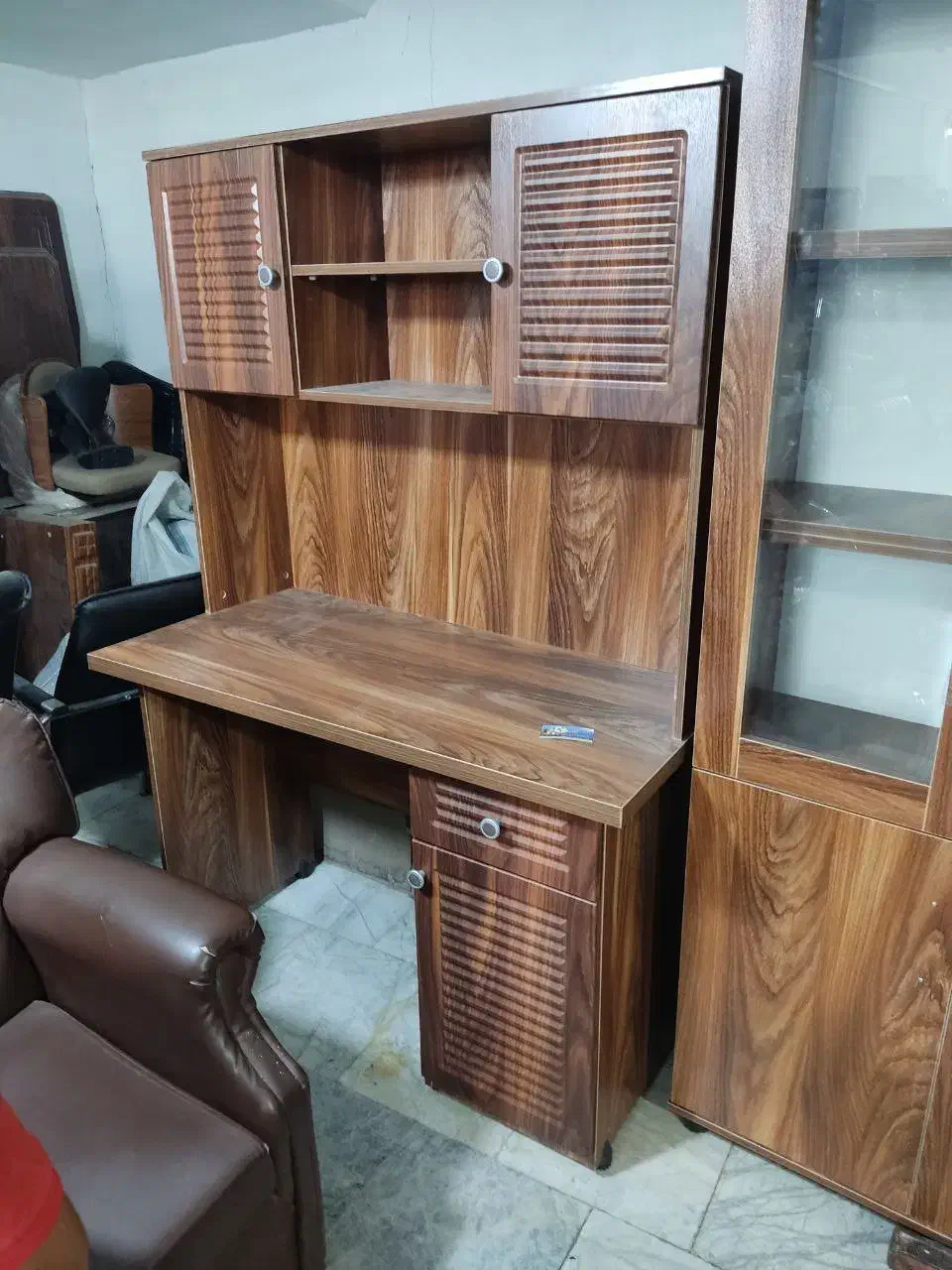 میز تحریر کتابخانه دار ، قفسه دار|میز تحریر و کامپیوتر|سراب, |دیوار