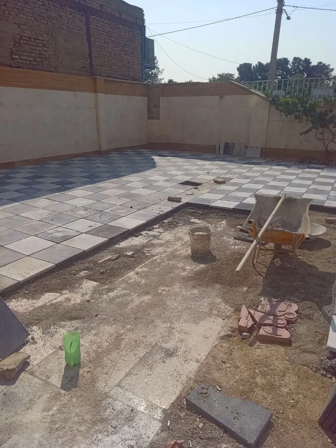 کاشی کارکاشی سرامیک سنگ وتعمیرات ساختمان|خدمات پیشه و مهارت|تهران, صد دستگاه|دیوار