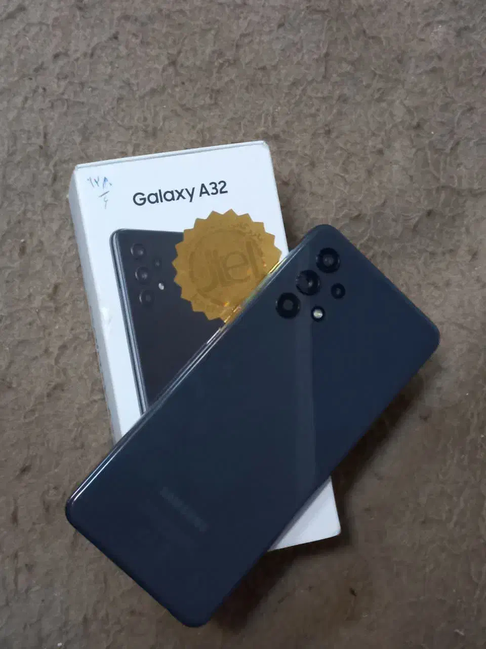 A32 تمیز همراه قوطی|موبایل|تبریز, |دیوار